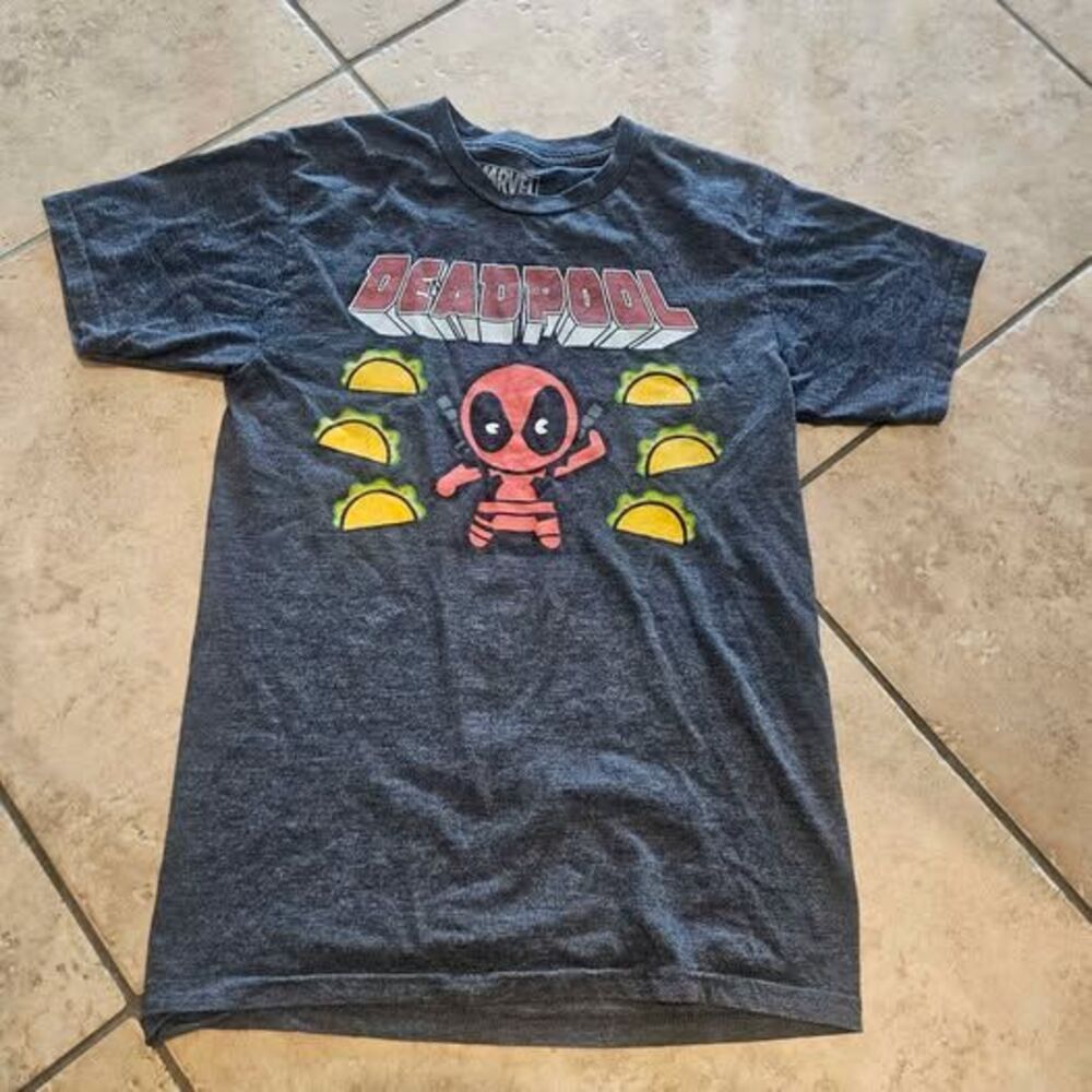 Marvel Deadpool Taco Graphic T-Shirt Size Small